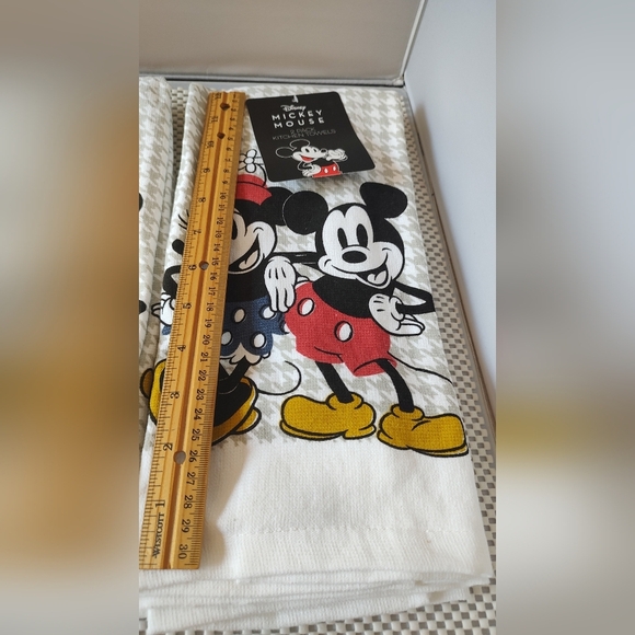 4 pack Disney Mickey Mouse Kitchen Towels Minnie & Mickey Mouse - Picture 2 of 4